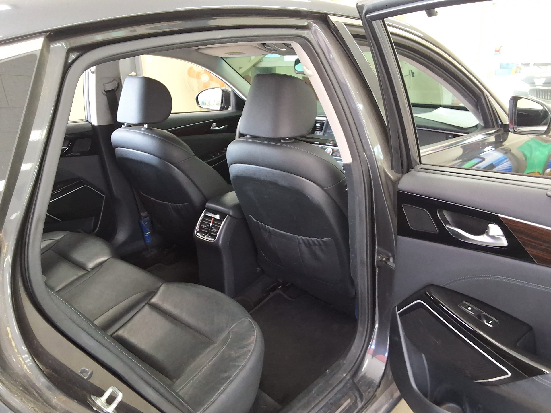 2018 - kia k7