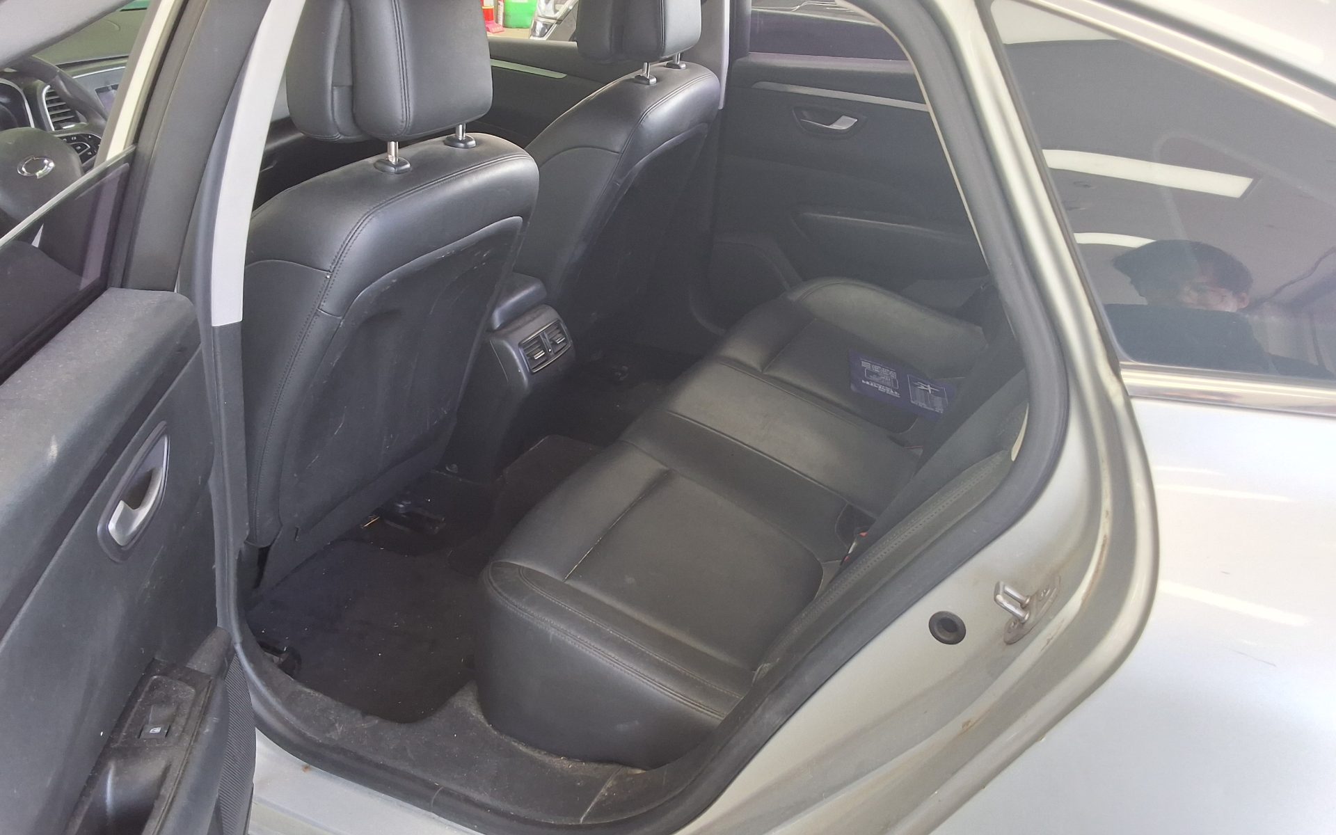 2019 - renault sm6