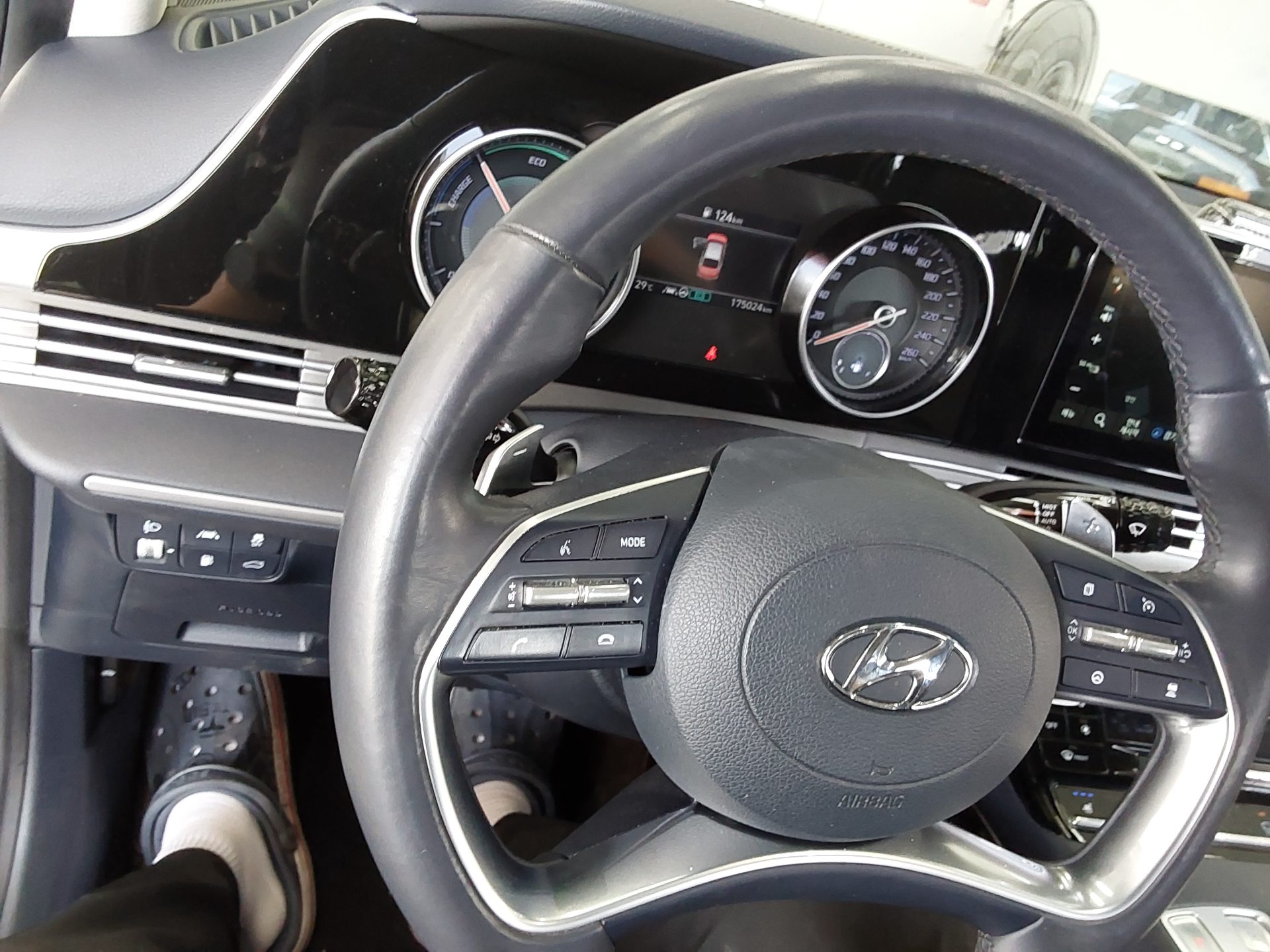 2021 - hyundai grandeur