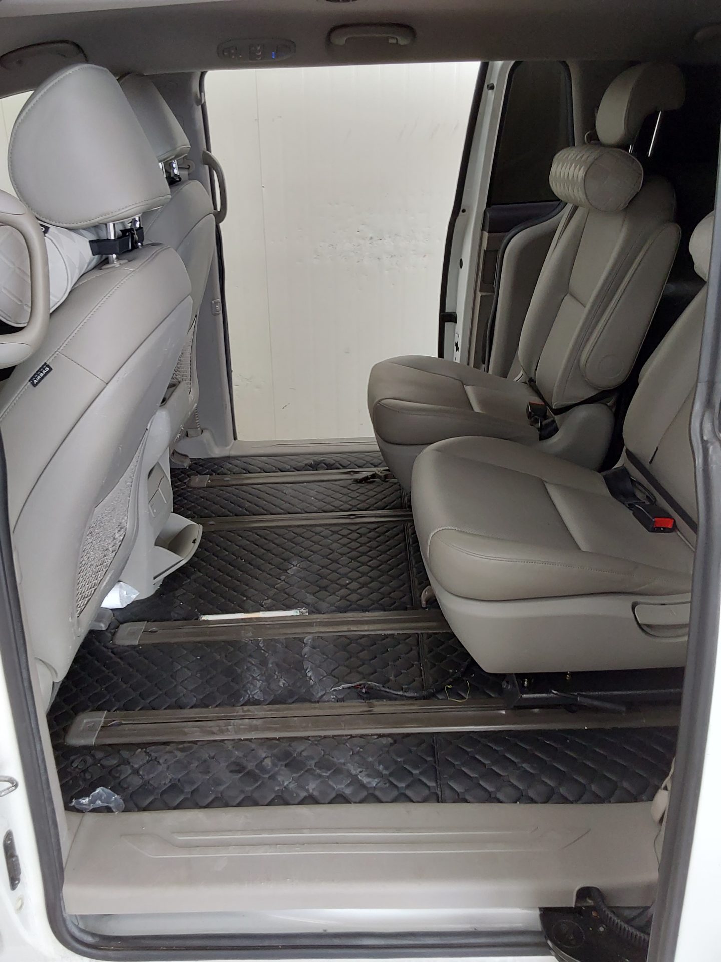 2016 - kia carnival