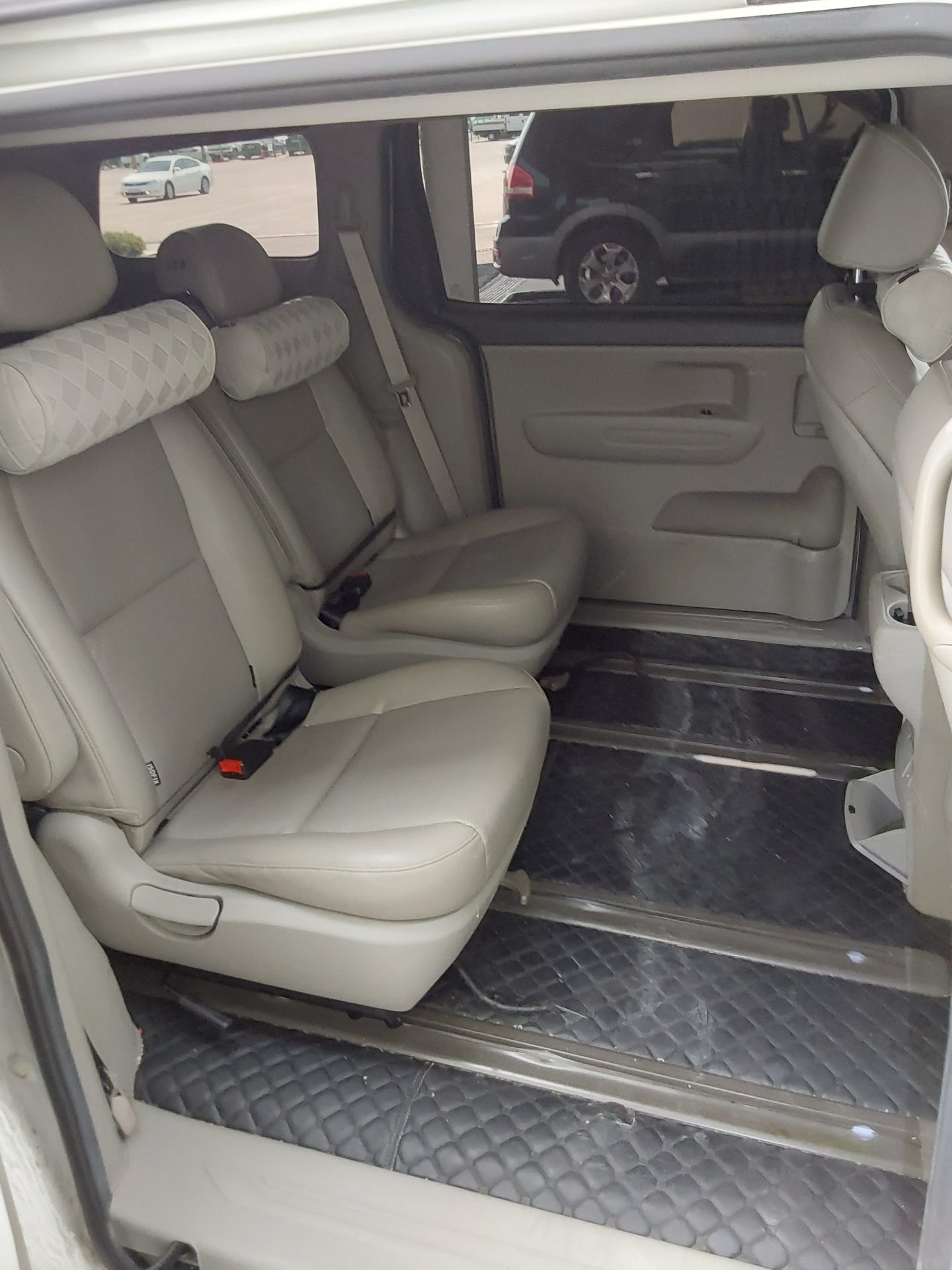 2016 - kia carnival