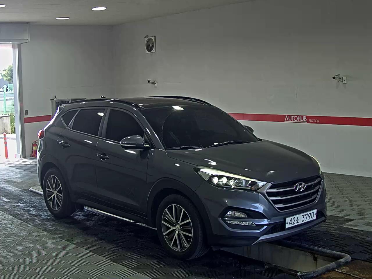 2016 - hyundai tucson