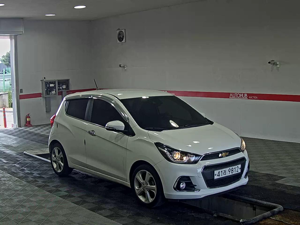 2016 - chevrolet spark