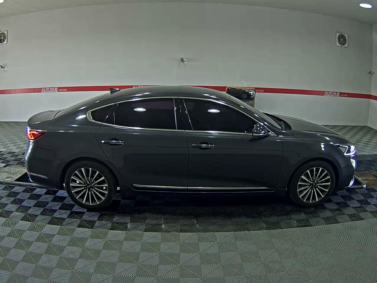 2018 - kia k7