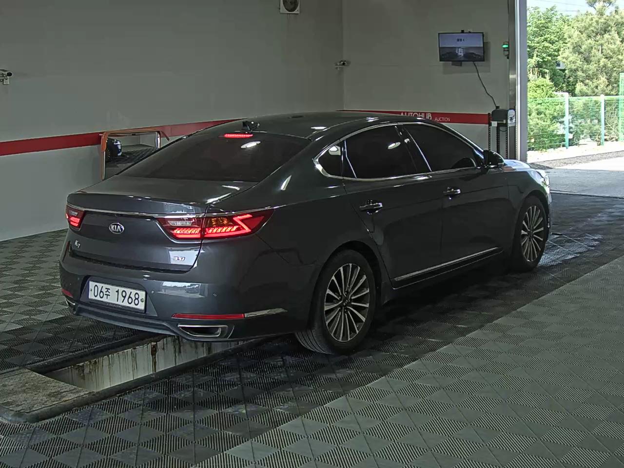 2018 - kia k7