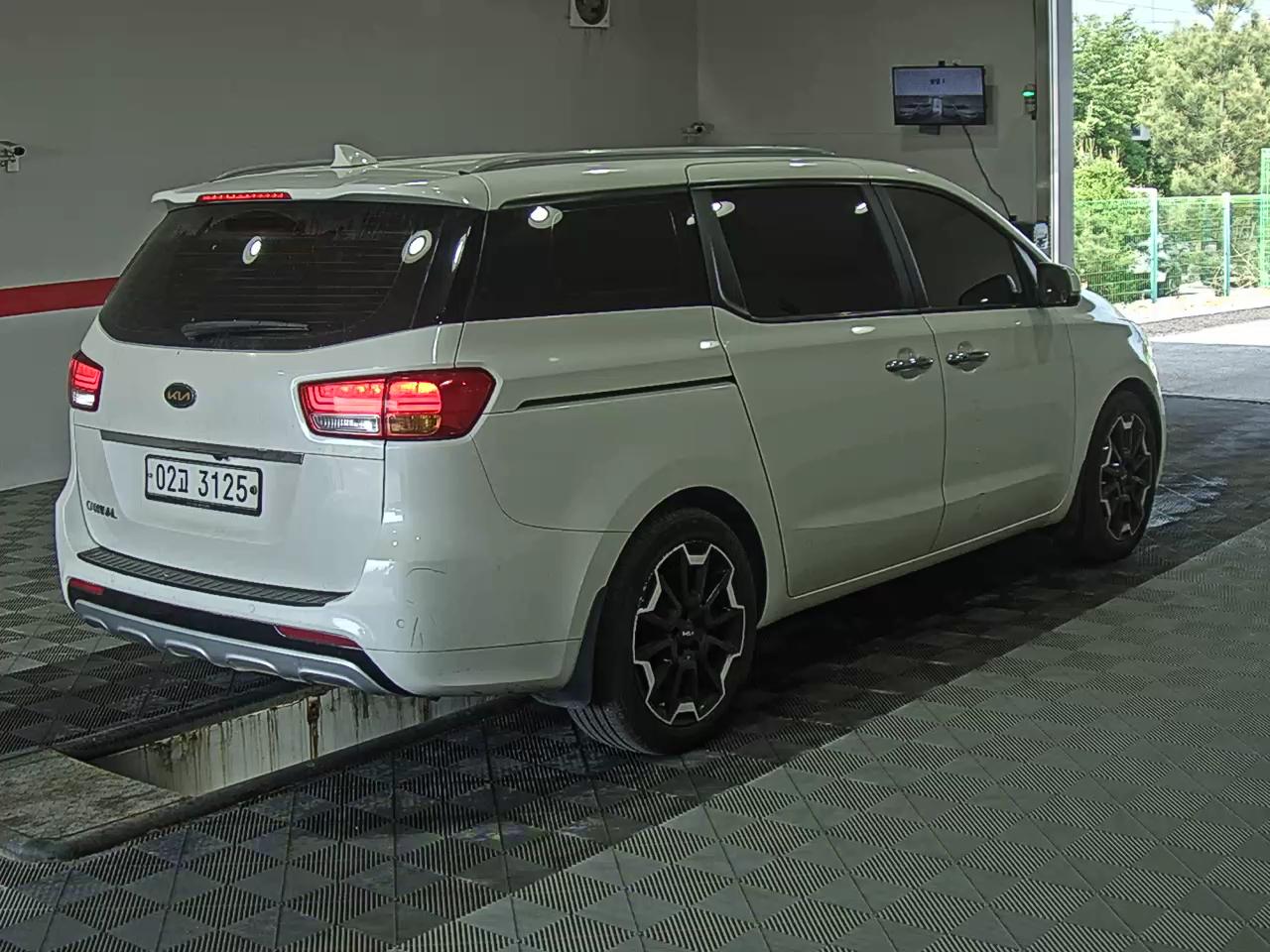 2016 - kia carnival