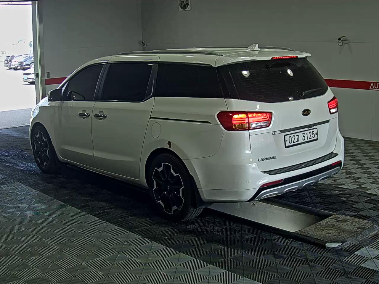 2016 - kia carnival