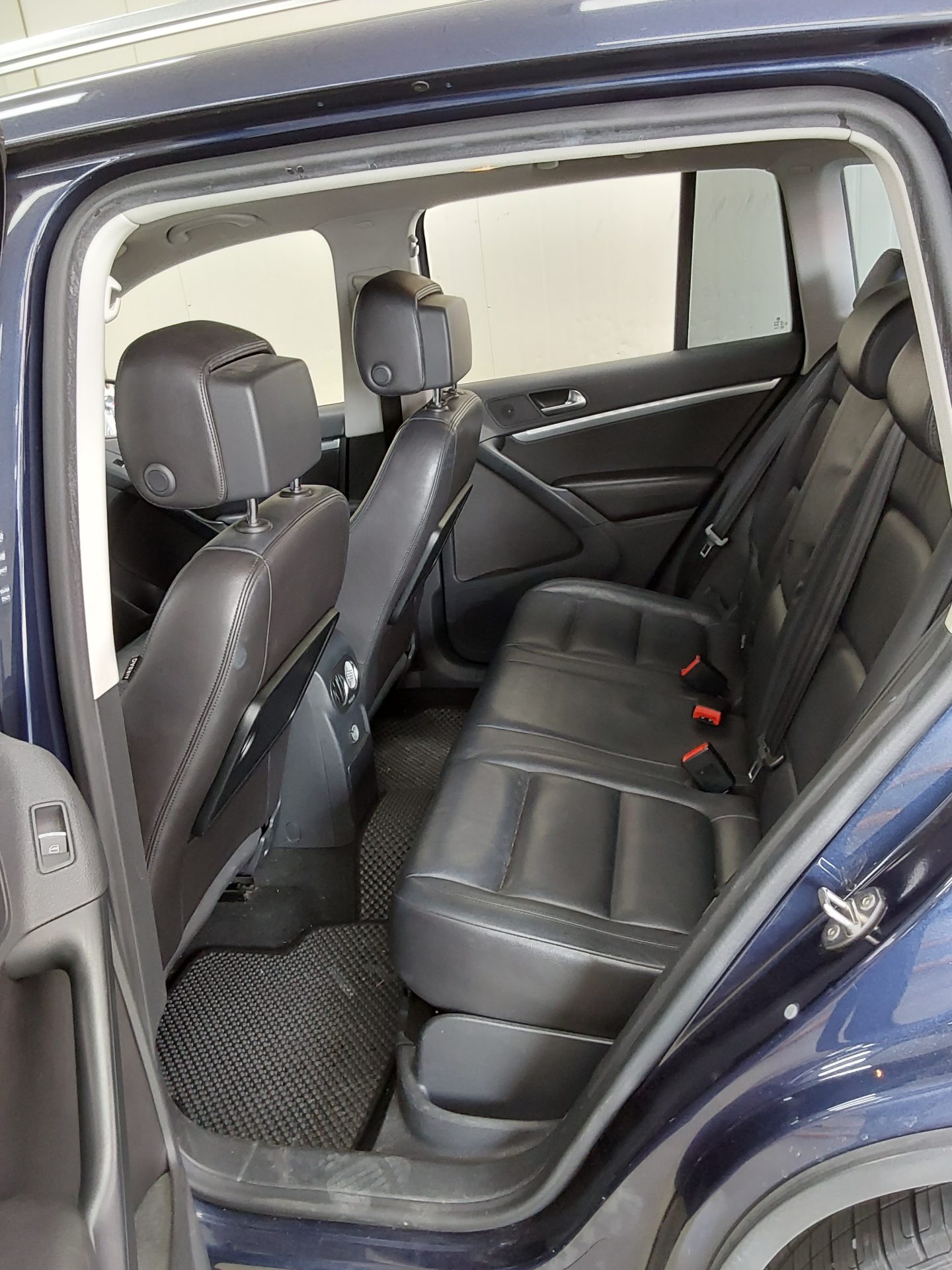 2016 - volkswagen tiguan