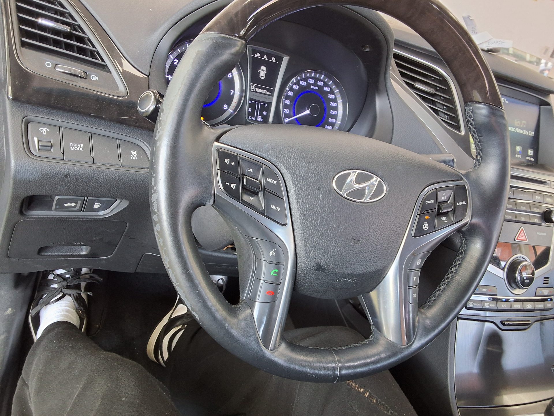 2017 - hyundai grandeur