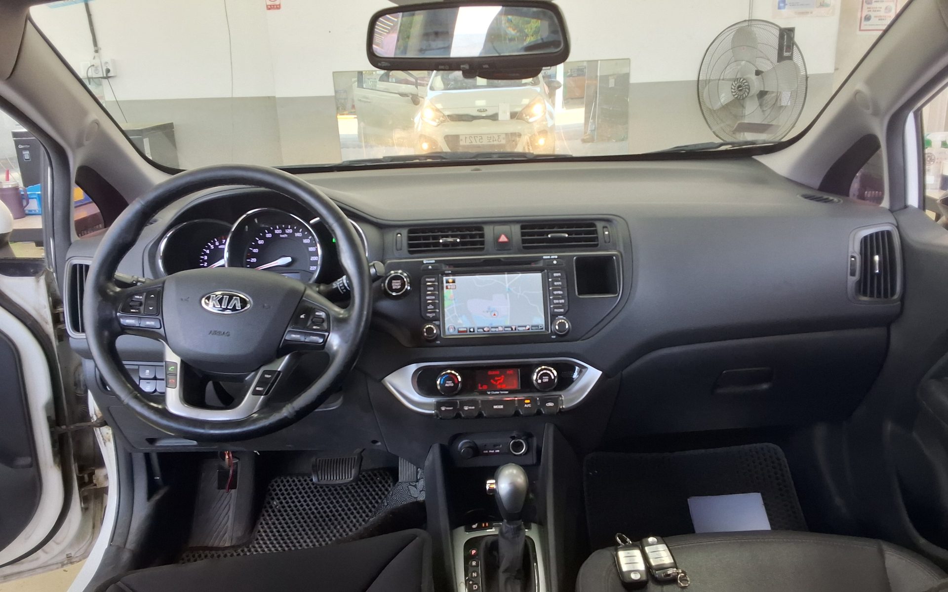 2014 - kia pride