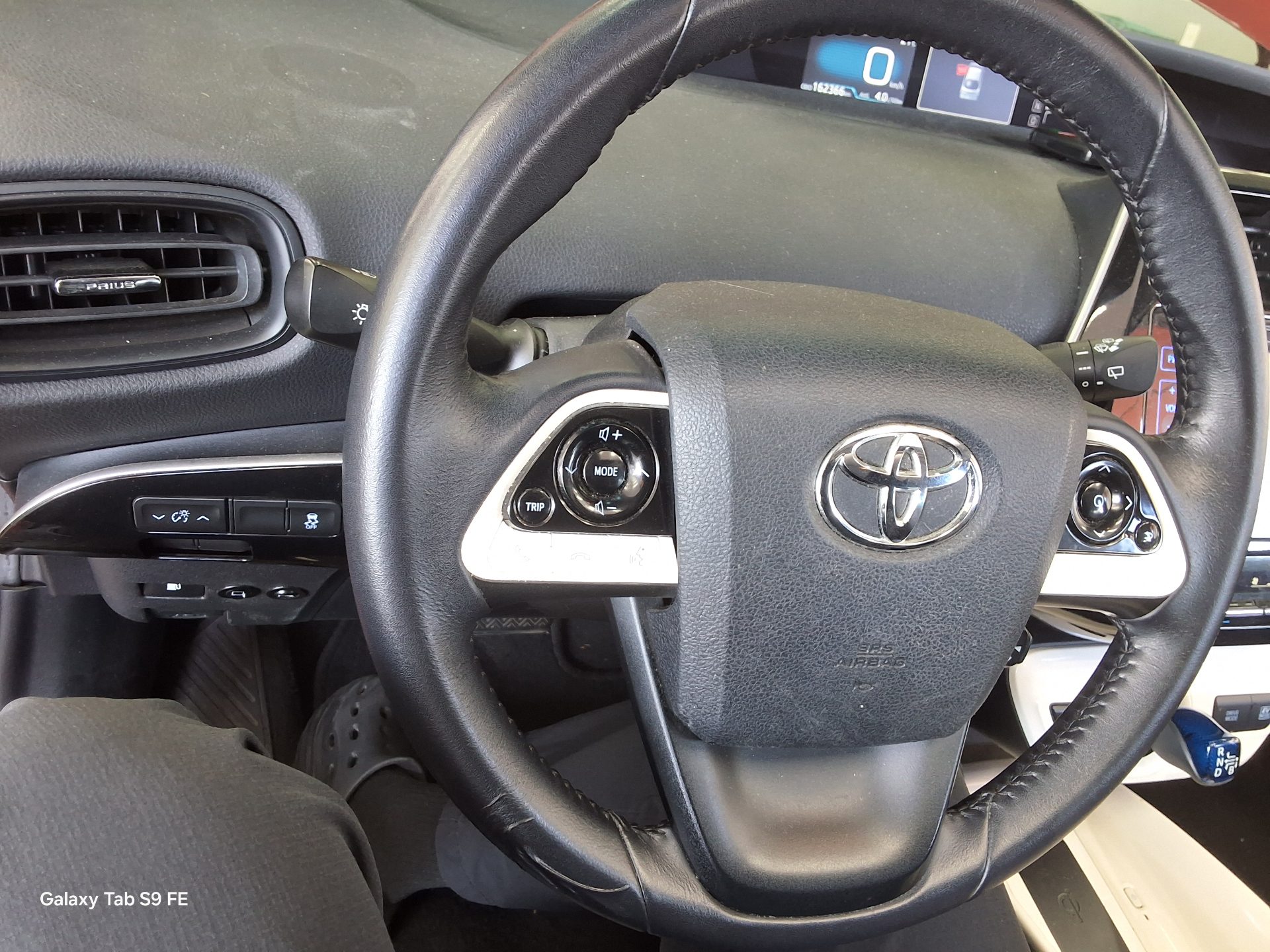 2016 - toyota prius