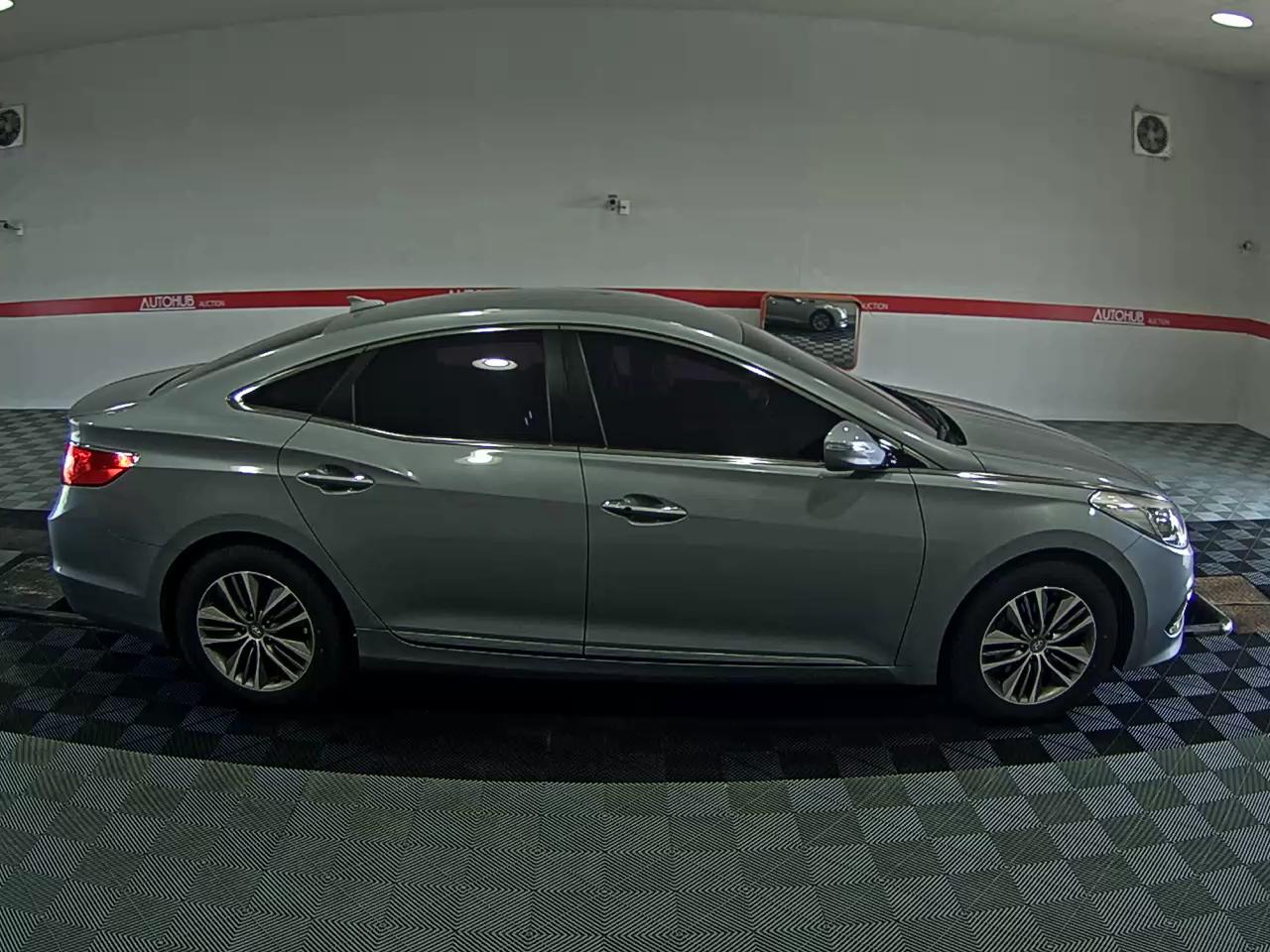 2017 - hyundai grandeur