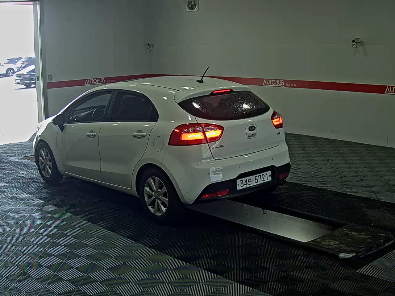 2014 - kia pride