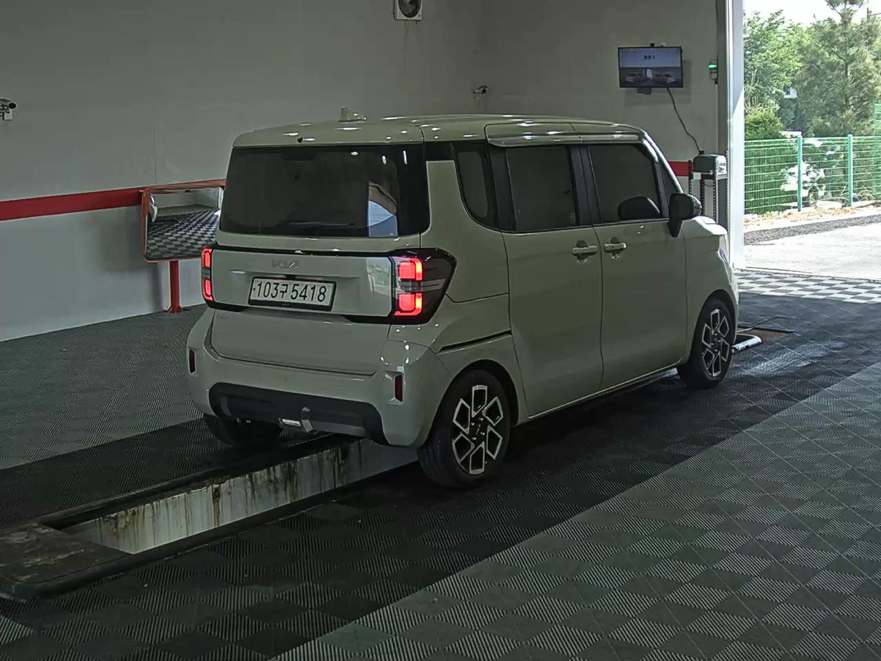 2023 - kia ray