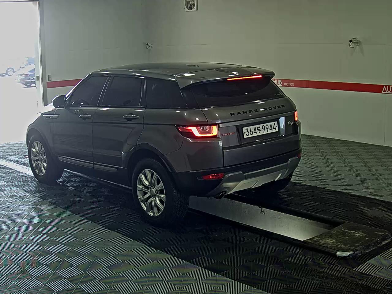 2018 - land rover range rover