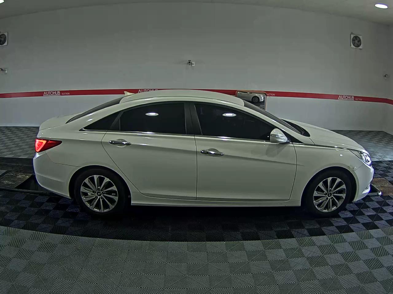 2013 - hyundai sonata