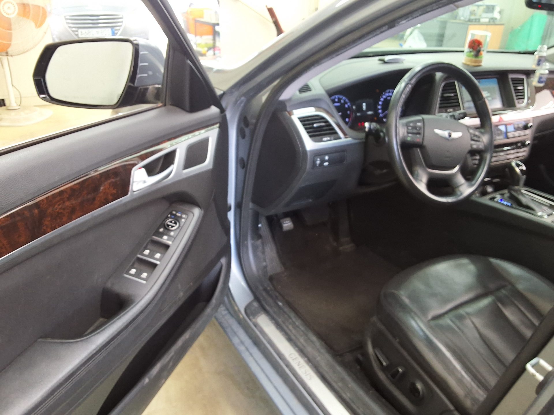 2014 - hyundai g330