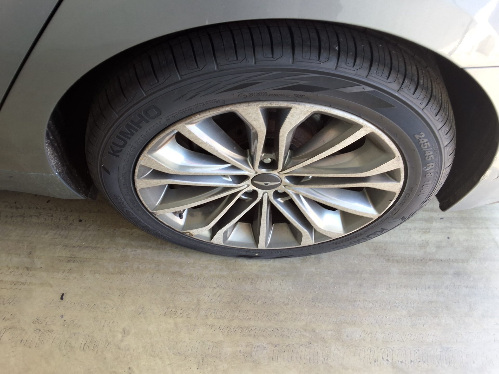 2014 - hyundai g330