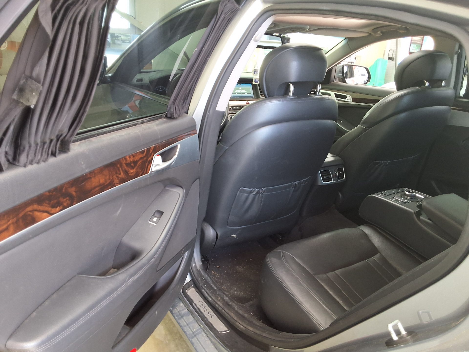 2014 - hyundai g330