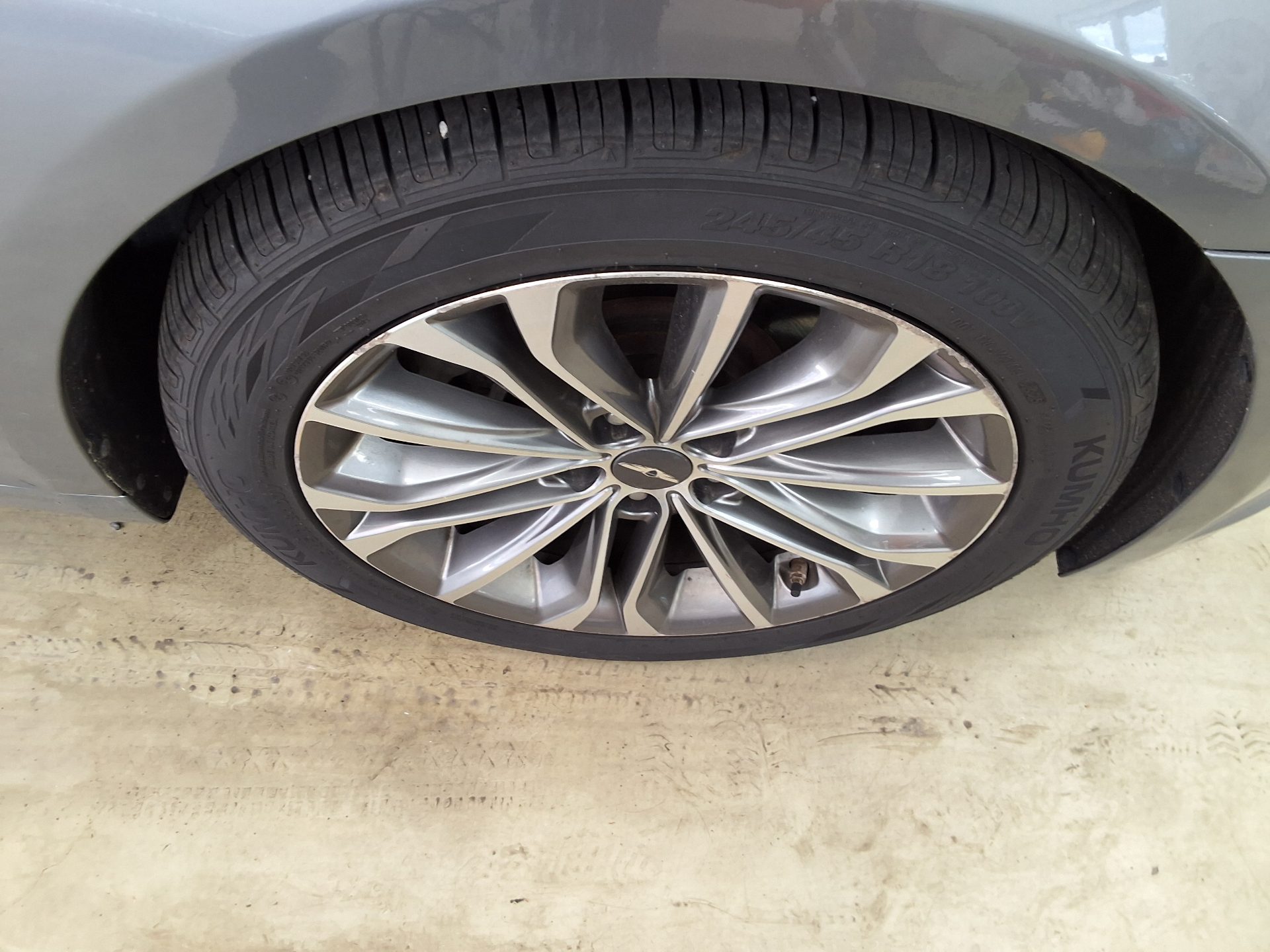 2014 - hyundai g330