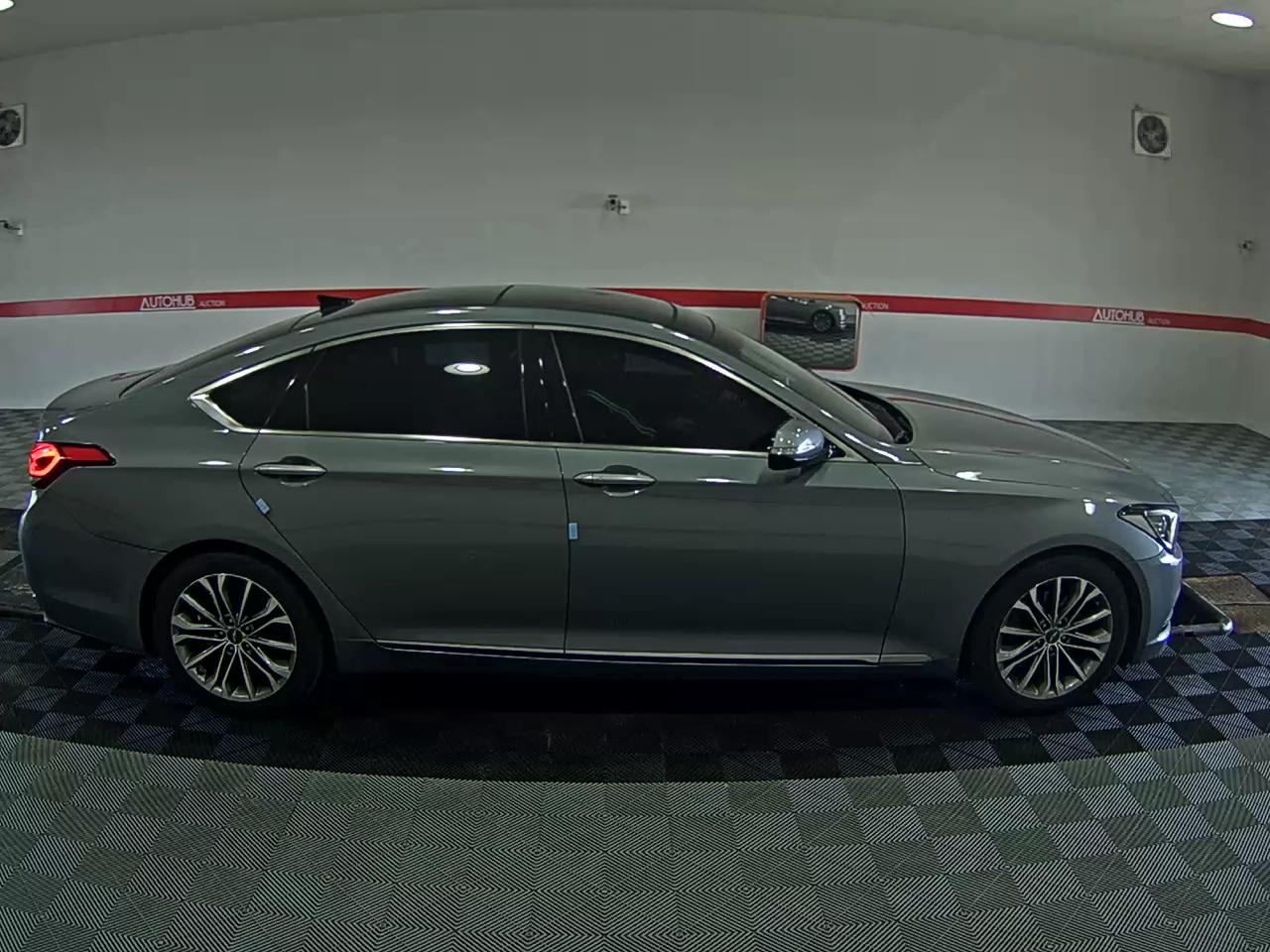 2014 - hyundai g330