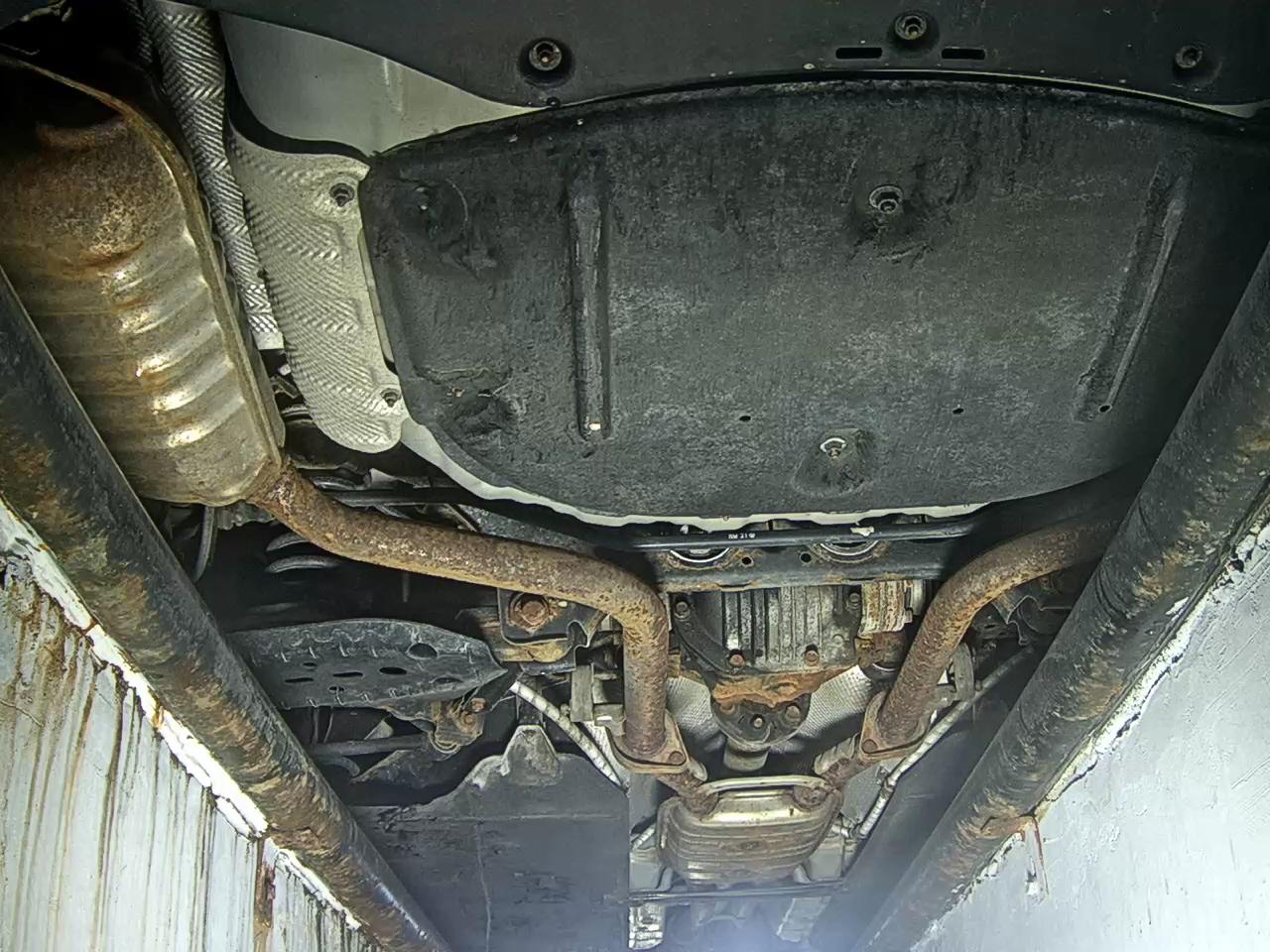 2014 - hyundai g330