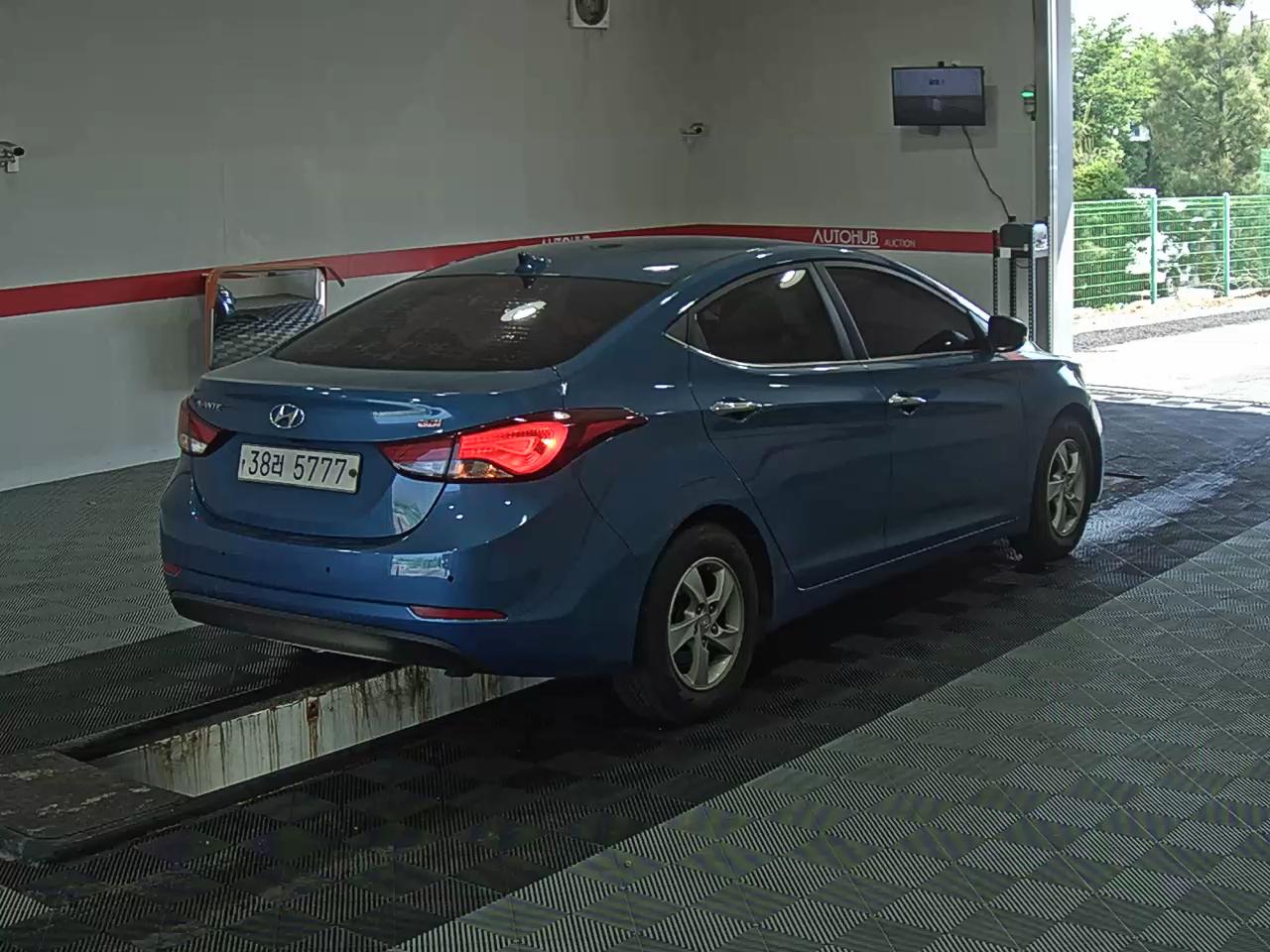 2015 - hyundai avante
