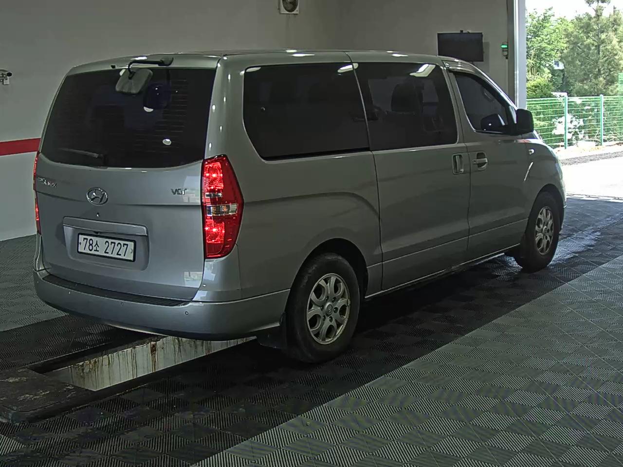 2016 - hyundai grand starex
