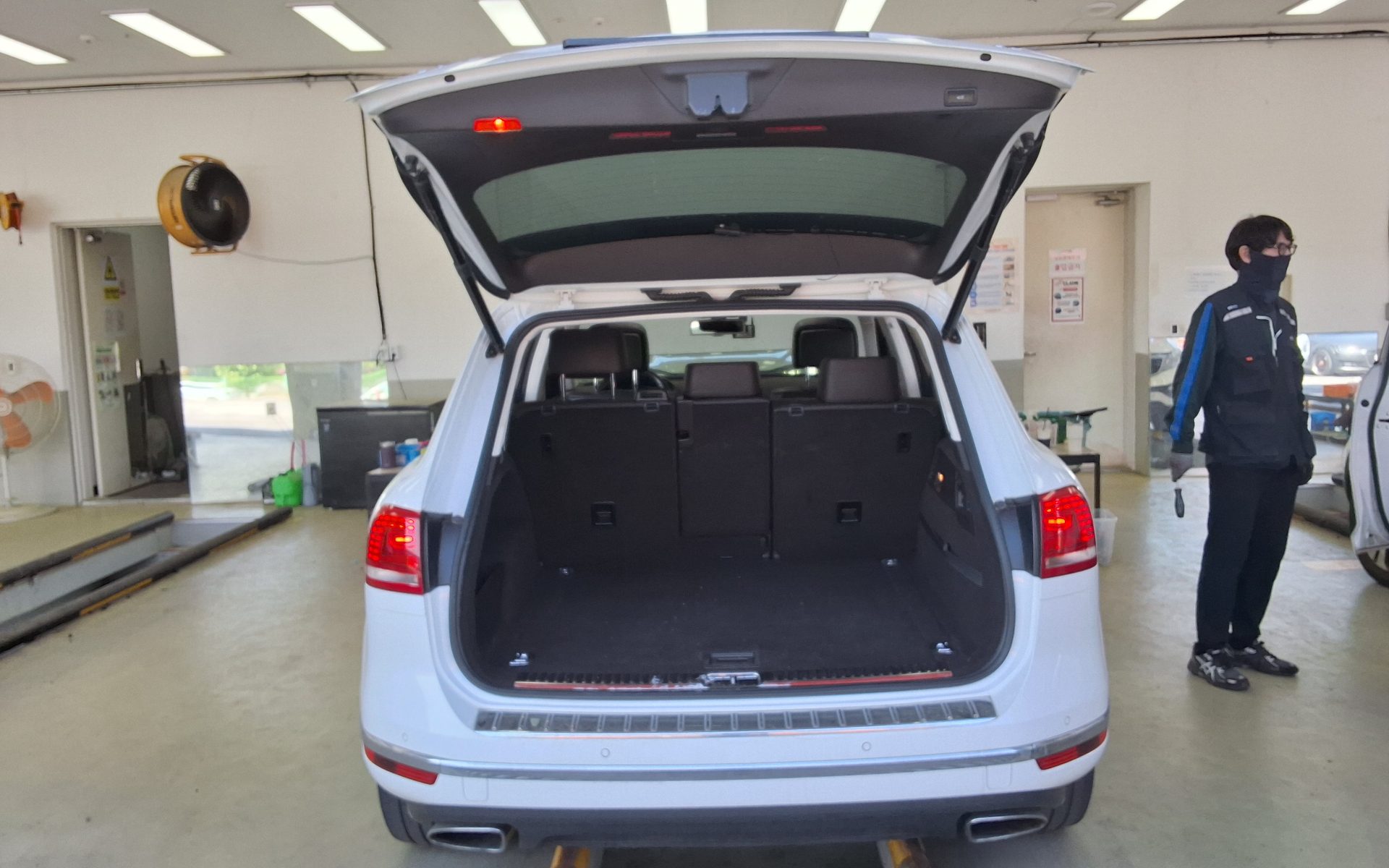 2016 - volkswagen touareg