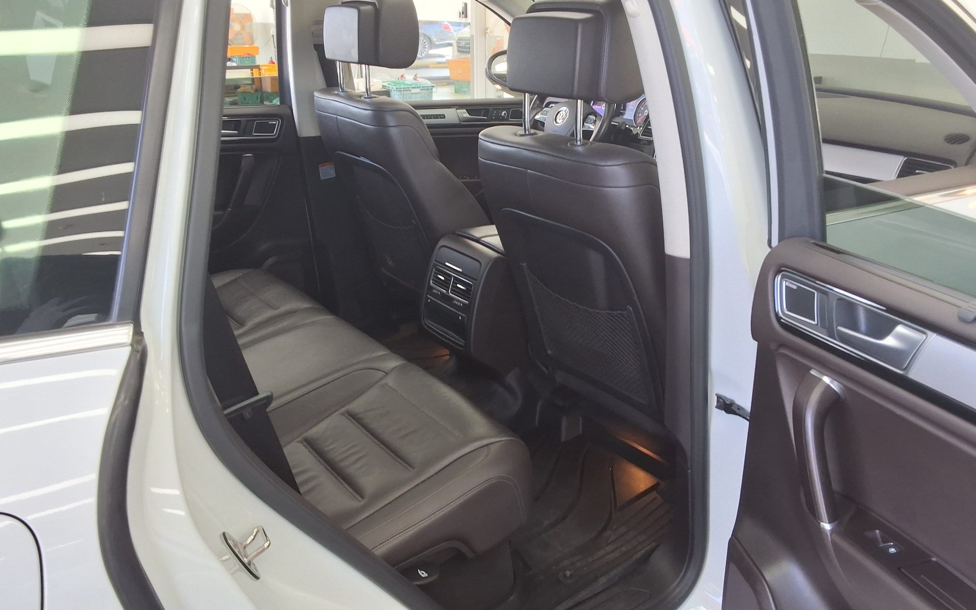 2016 - volkswagen touareg