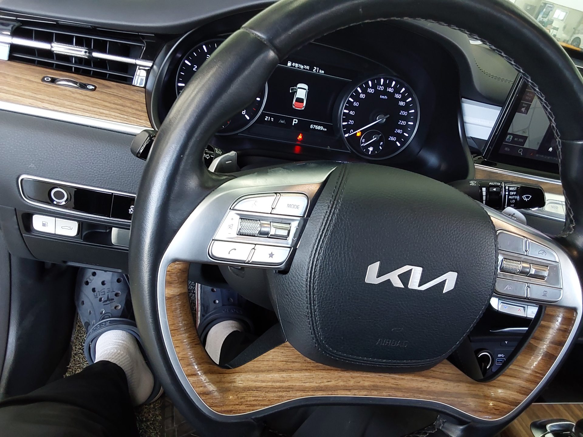 2022 - kia k9