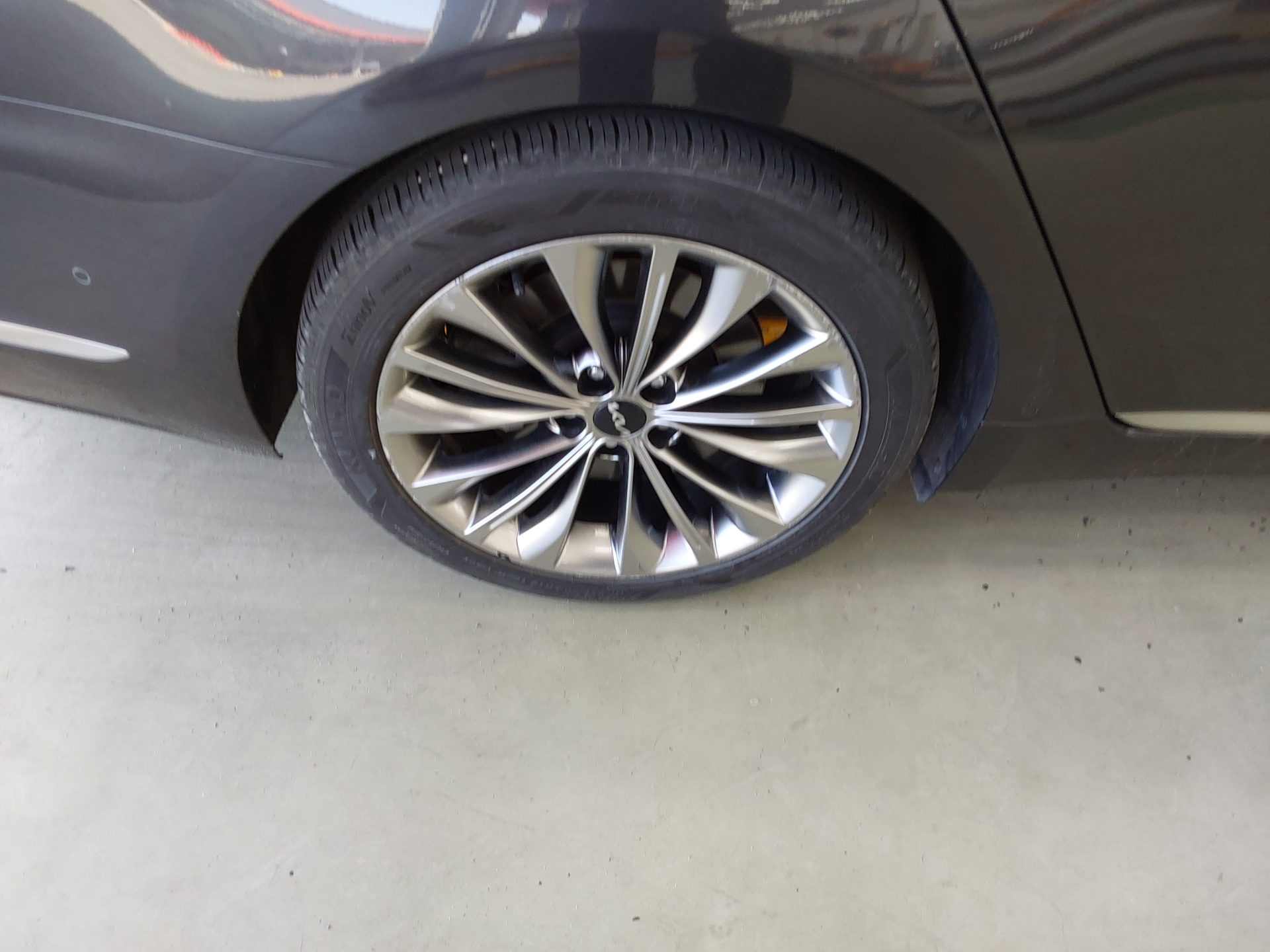 2022 - kia k9