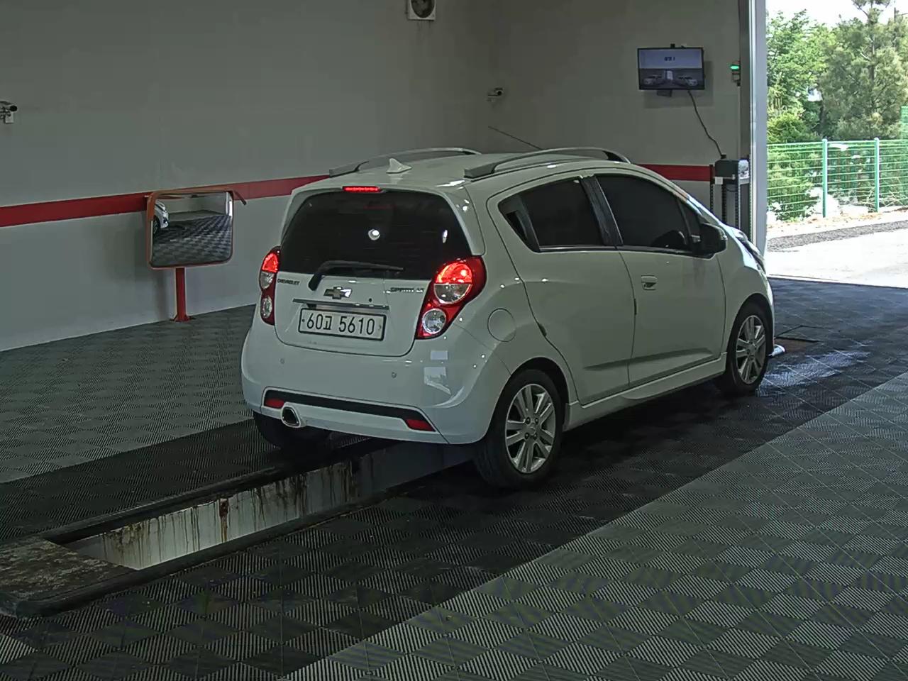 2014 - chevrolet spark