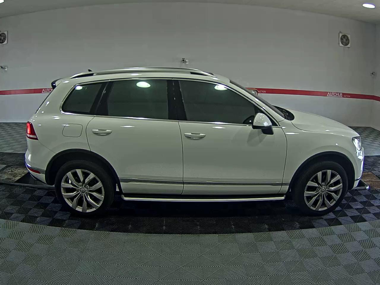 2016 - volkswagen touareg