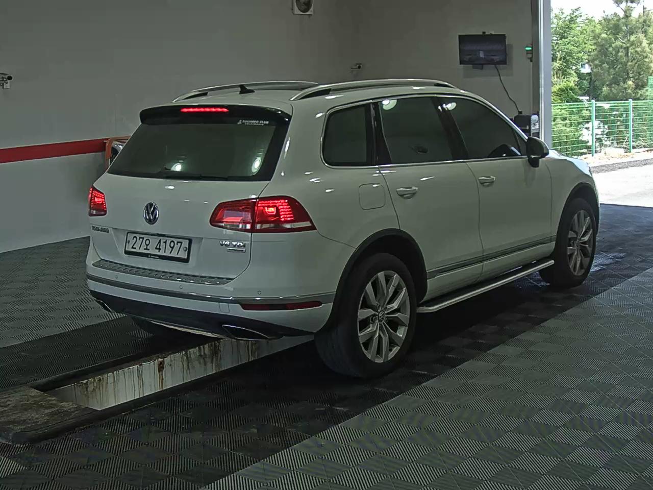 2016 - volkswagen touareg
