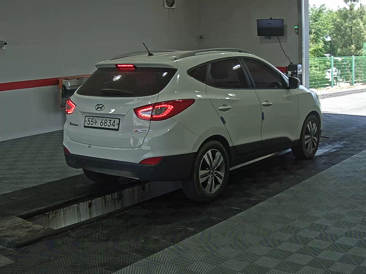 2014 - hyundai tucson