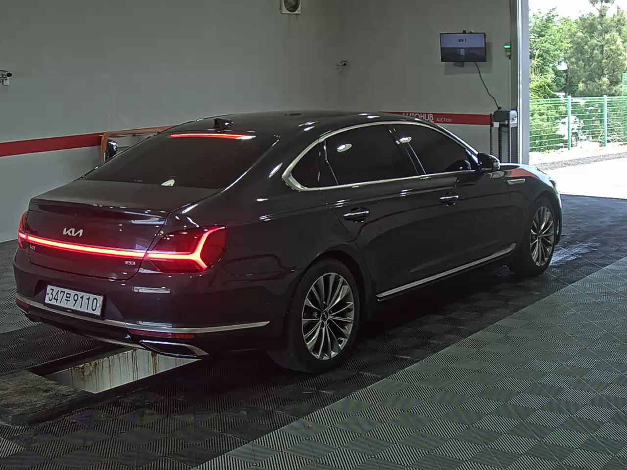 2022 - kia k9