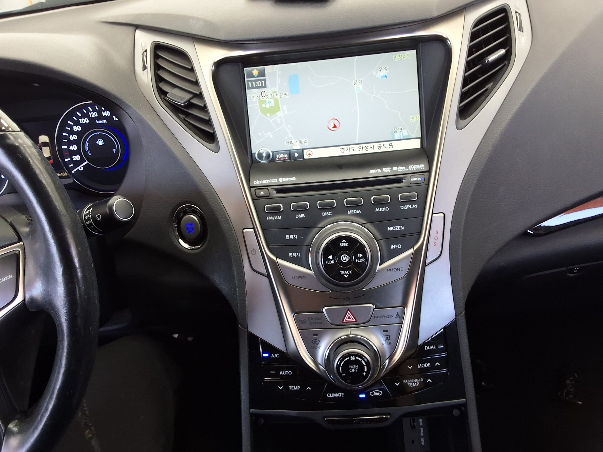 2011 - hyundai grandeur