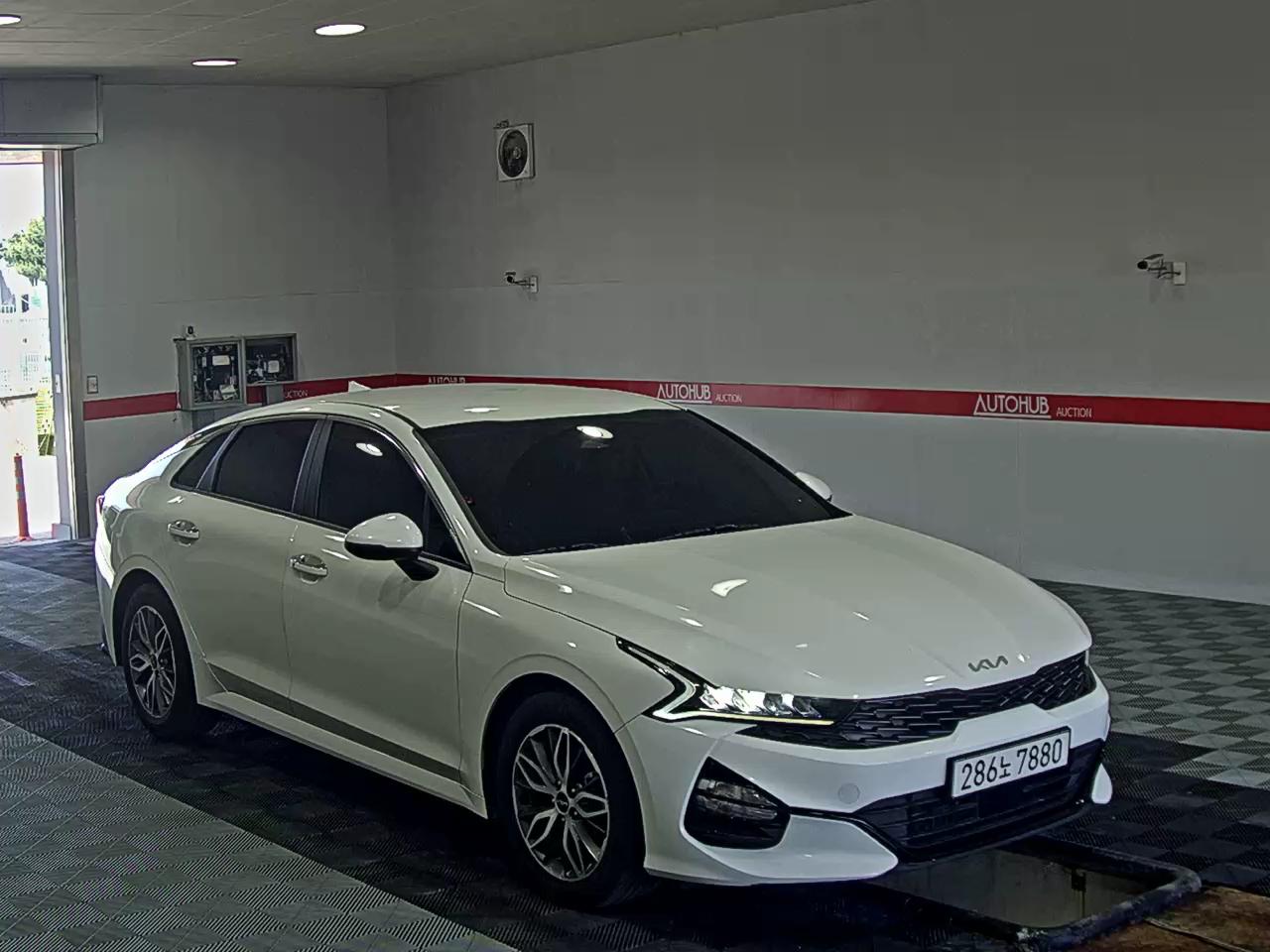 2022 - kia k5