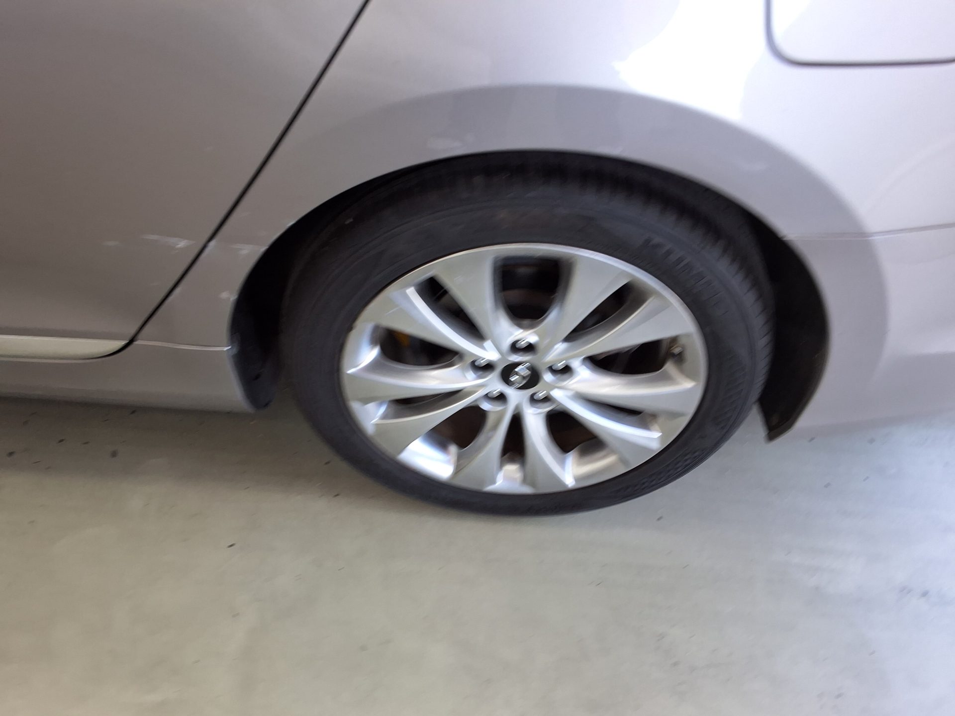 2011 - hyundai grandeur