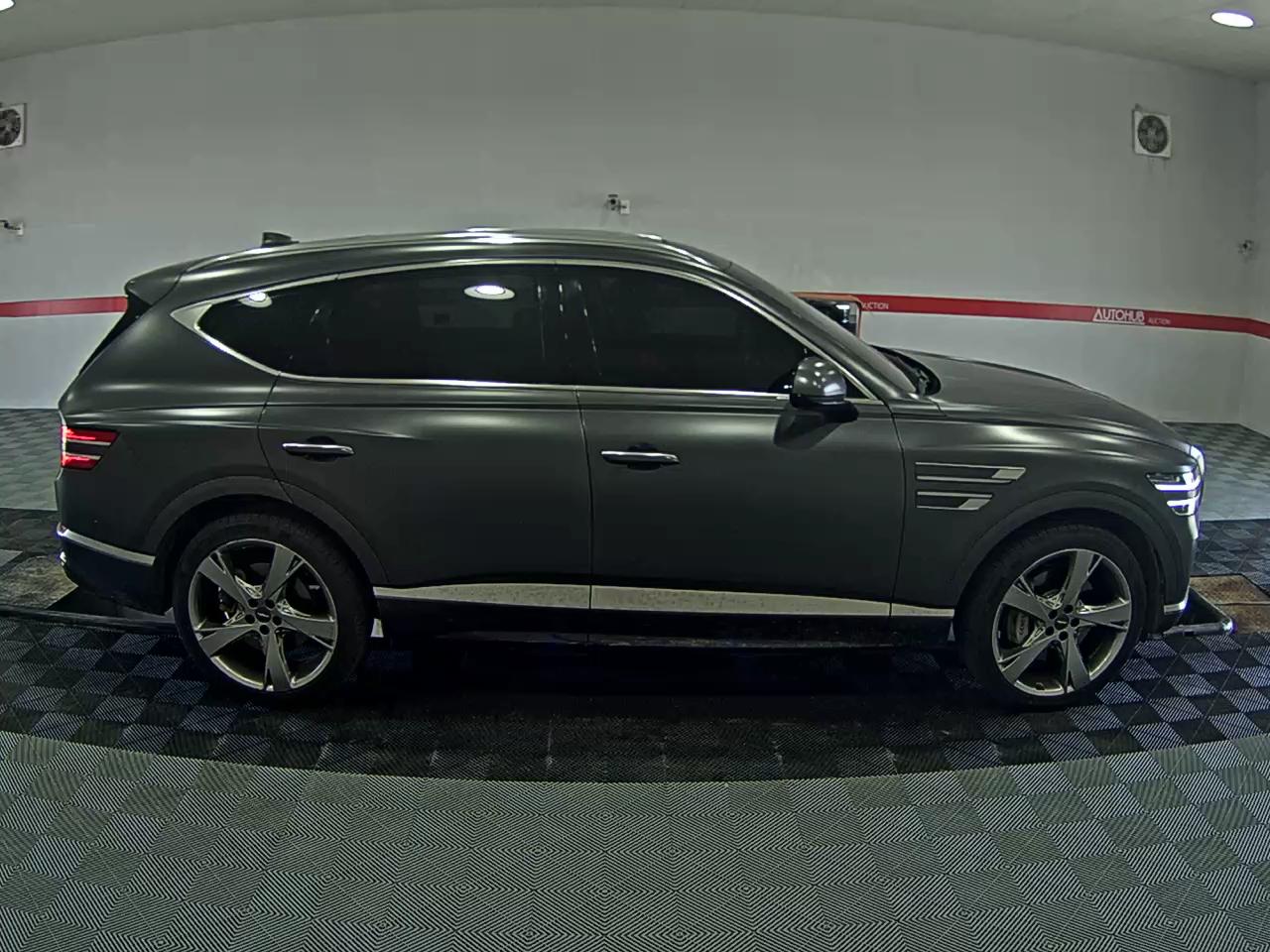 2022 - genesis gv80
