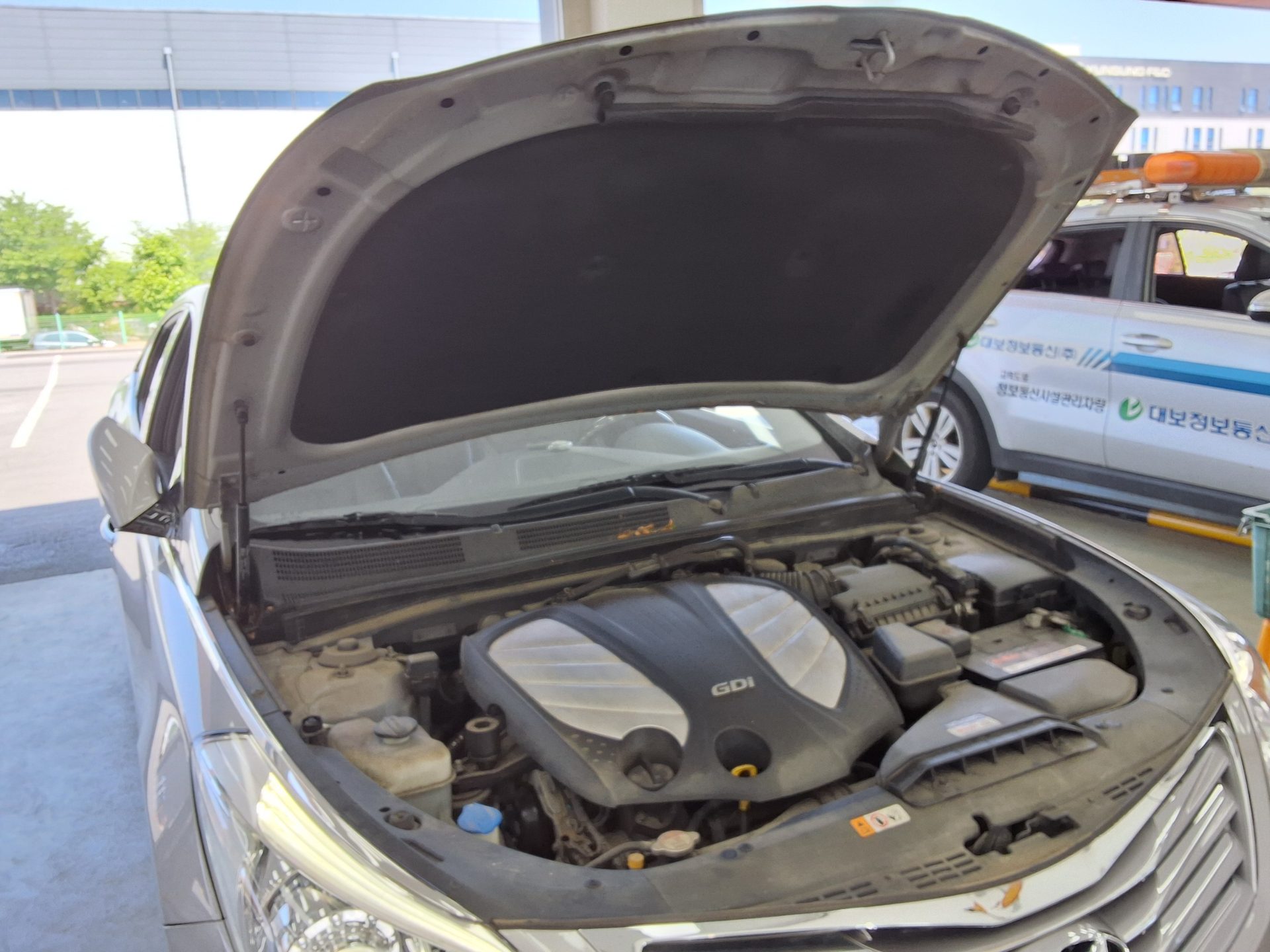 2011 - hyundai grandeur
