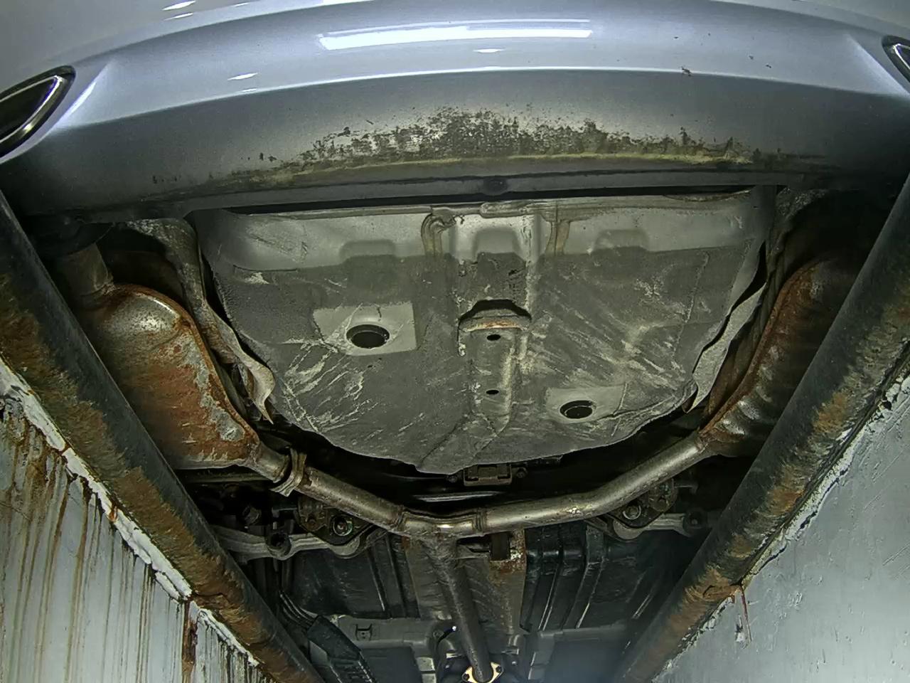 2011 - hyundai grandeur