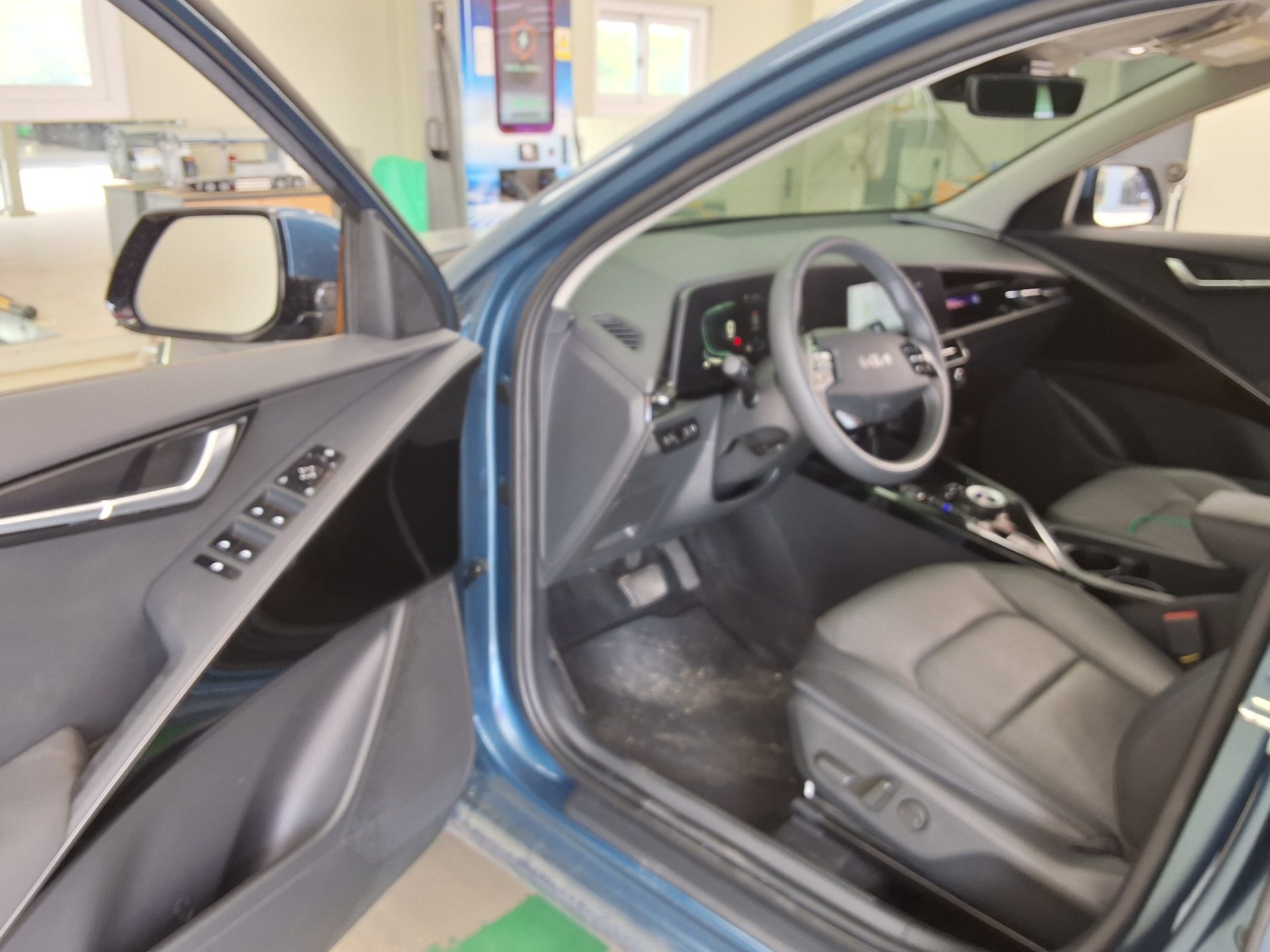 2024 - kia niro