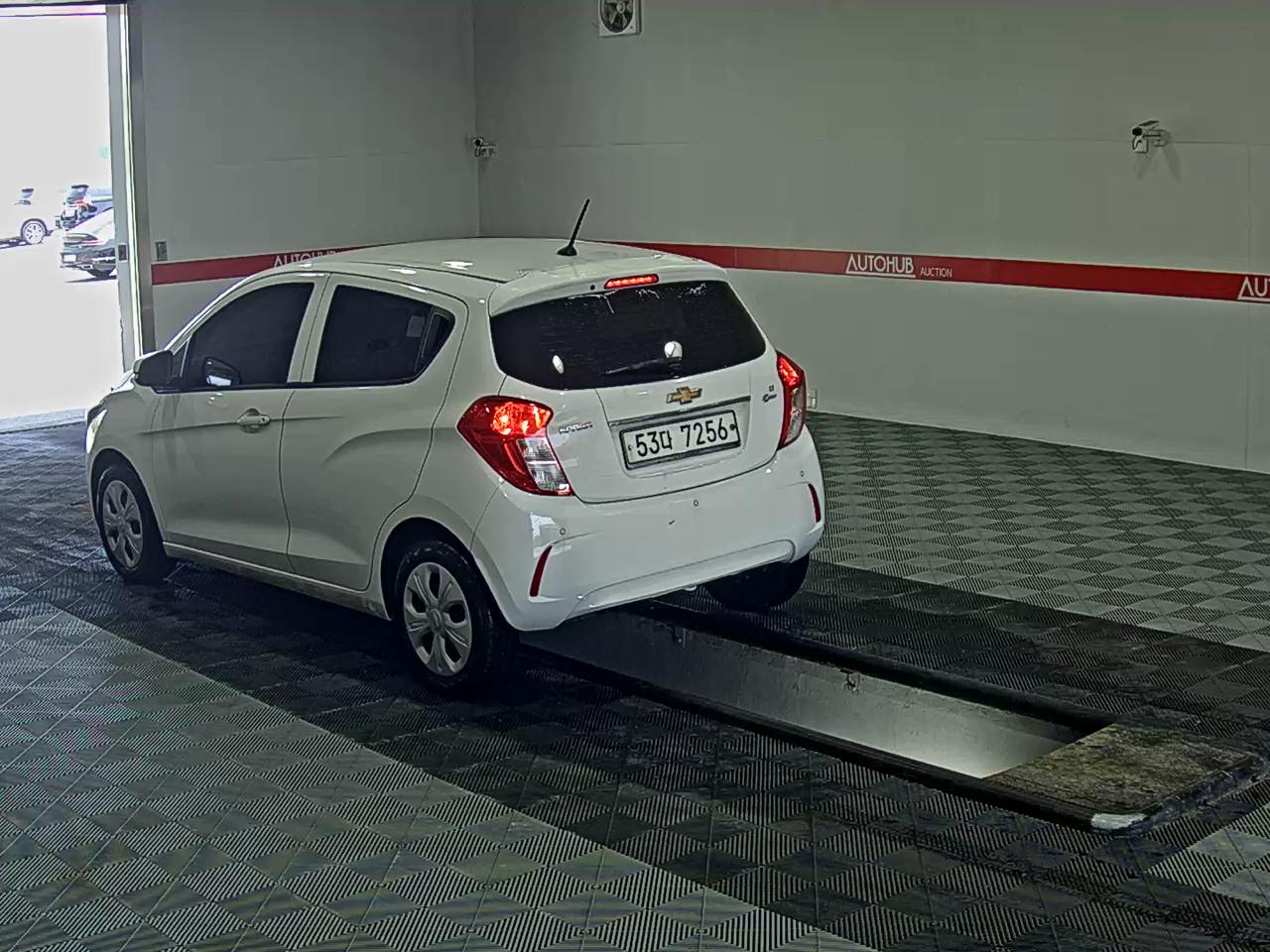 2017 - chevrolet spark