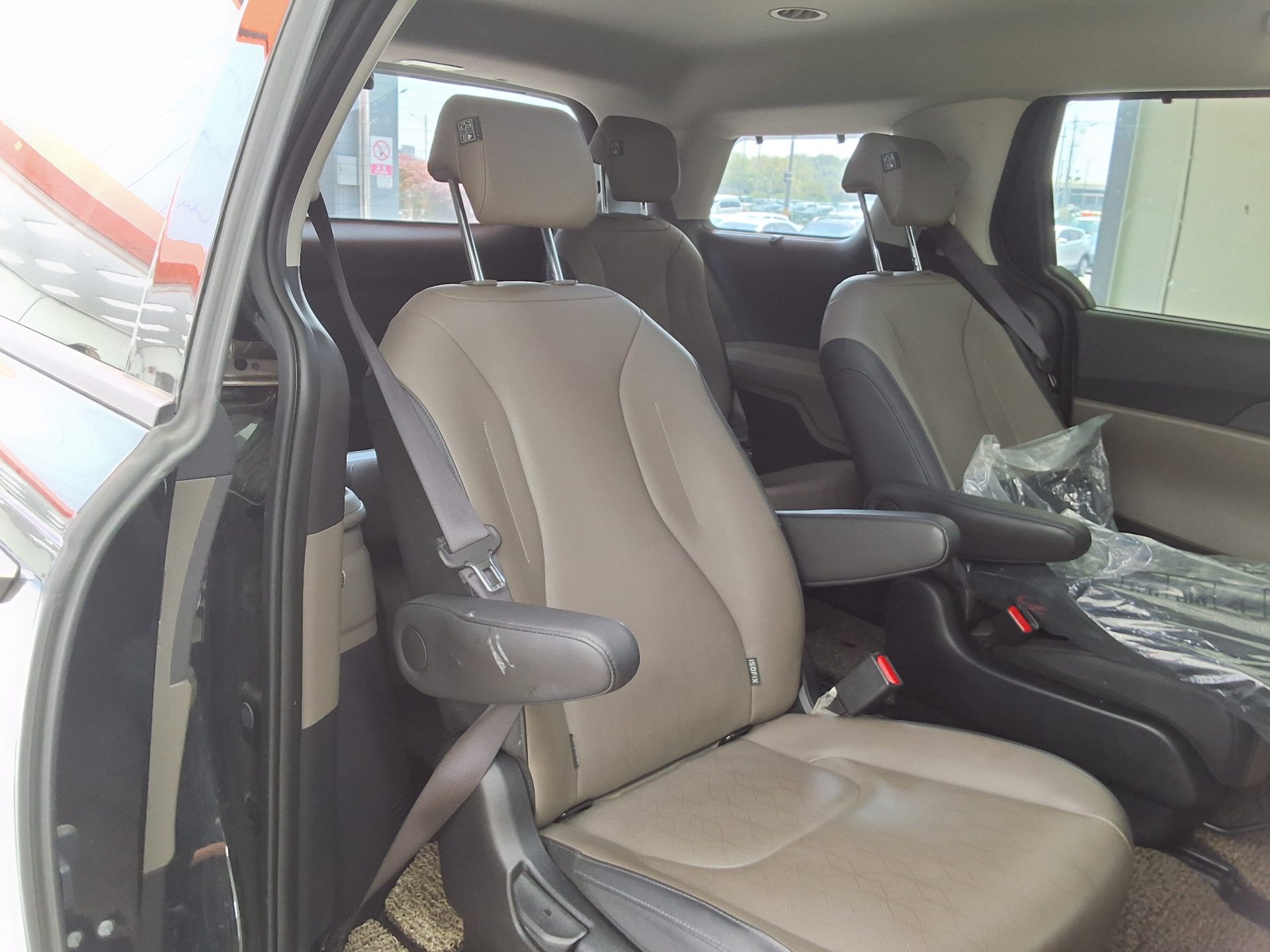 2024 - kia carnival
