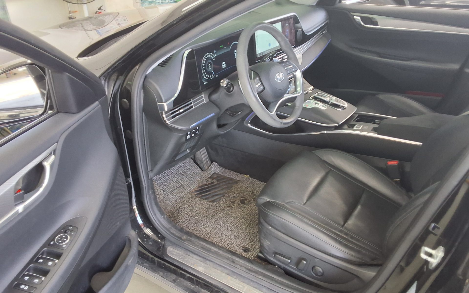 2022 - hyundai grandeur