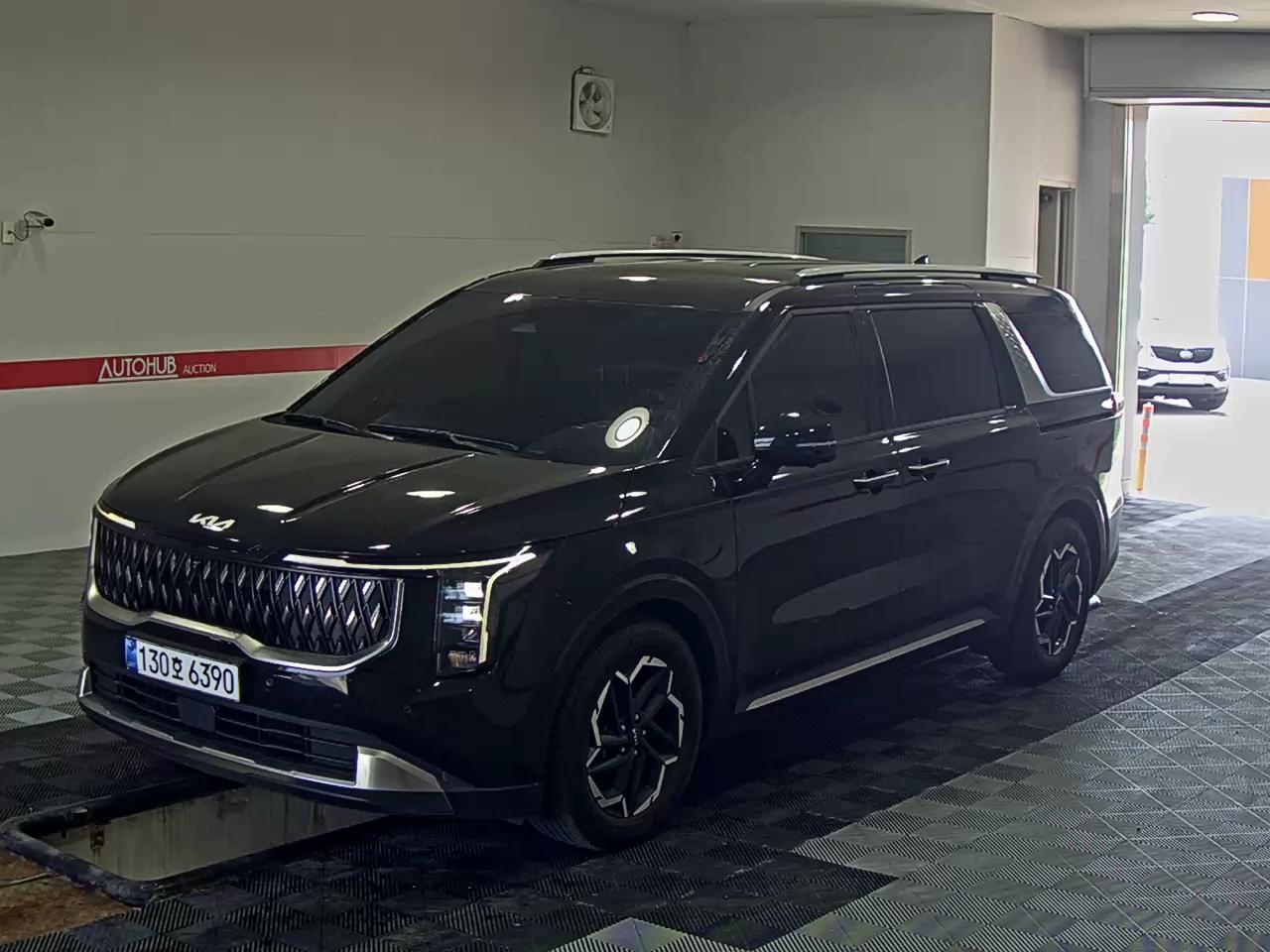 KIA CARNIVAL (KA4)