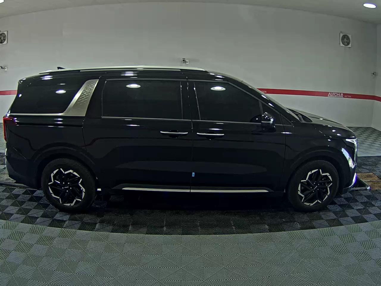 2024 - kia carnival