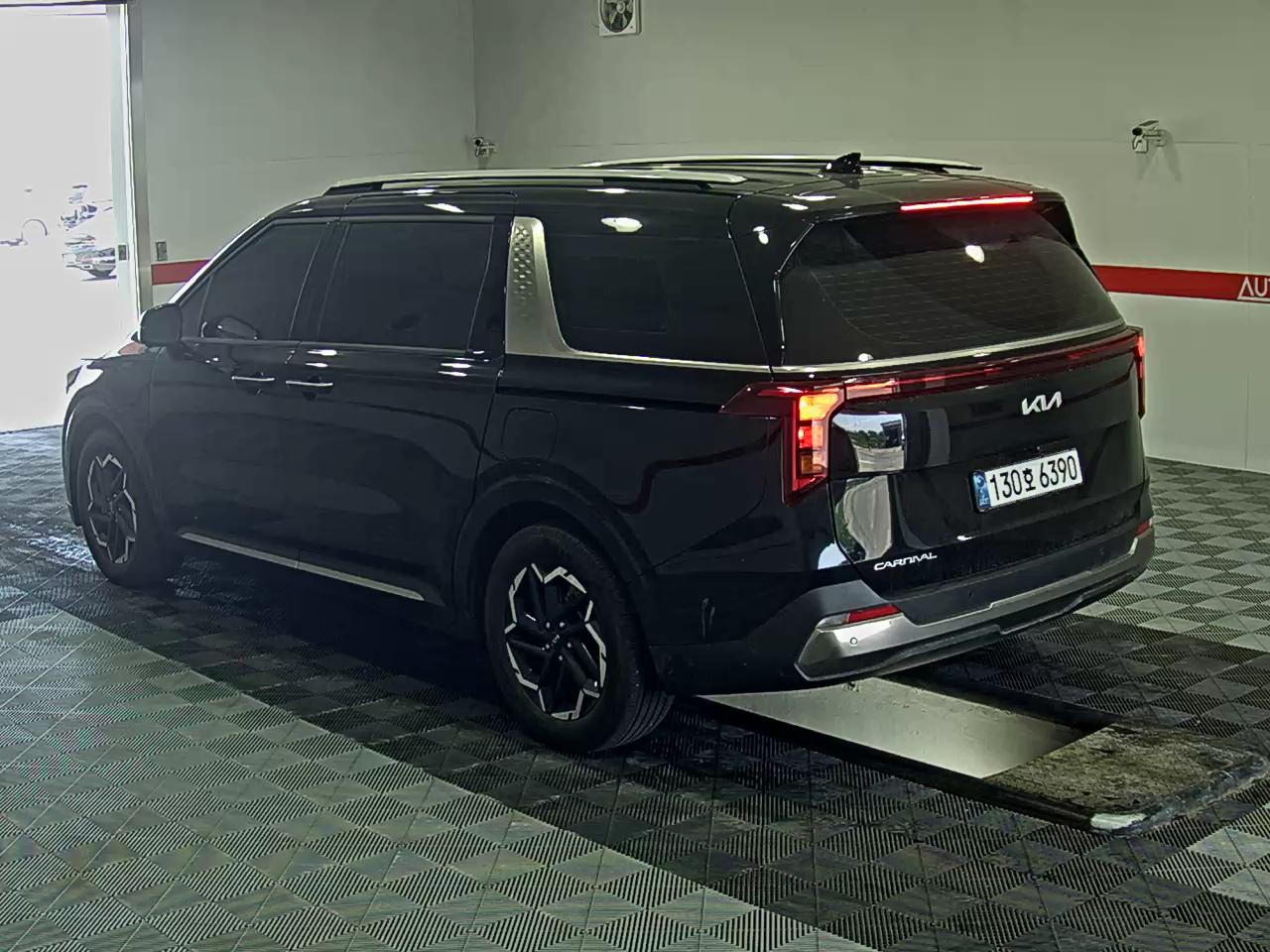 2024 - kia carnival